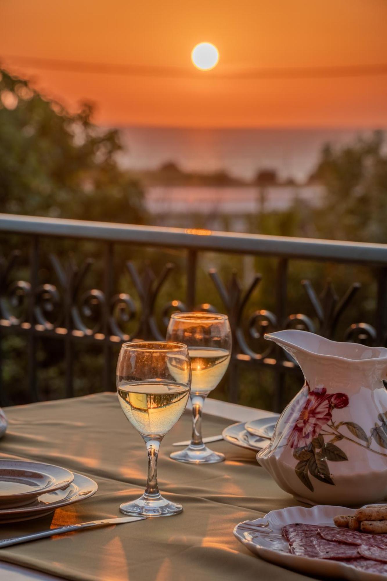 Ariadni Sea View Apartment Minia Екстериор снимка