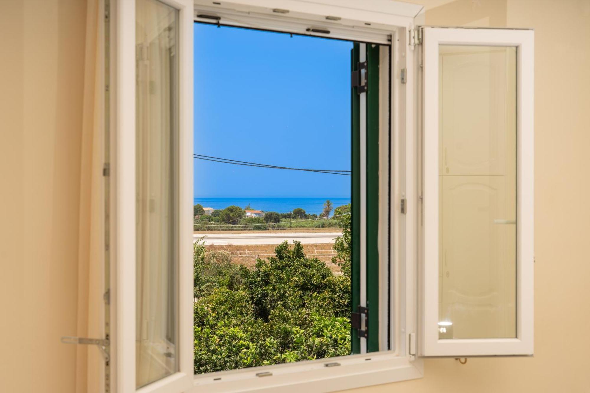 Ariadni Sea View Apartment Minia Екстериор снимка
